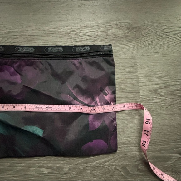 LE SPORTSAC | Large Flat Cosmetic Toiletry Travel Bag | One Zip Splendor Night - Picture 4 of 6
